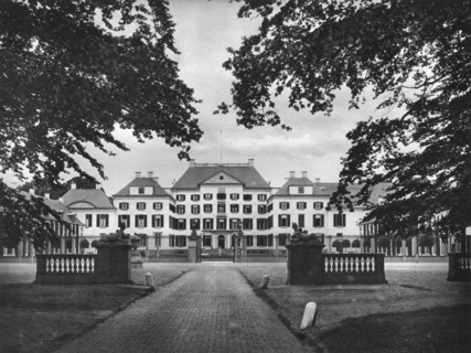 Palace Het Loo, Apeldoorn, Netherlands, c1934. Artist: Unknown