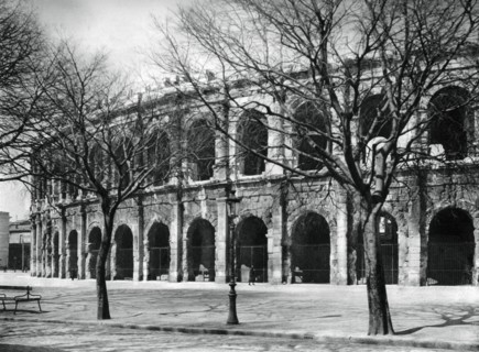 The Roman Arena, Nimes, Provence, France, 1937. Artist: Martin Hurlimann