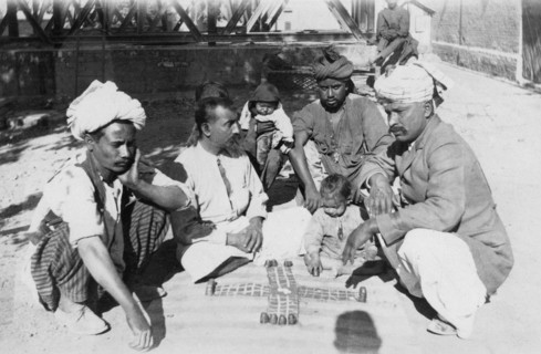 Hindus gambling, India, 1916-1917. Artist: Unknown