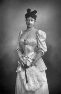 Gertrude Elizabeth Blood, Lady Colin Campbell (1857-1911), journalist and socialite, 1893.Artist: W&D Downey