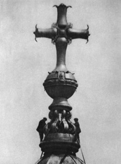 Steeplejacks on the summit of St Paul's Cathedral, London, 1926-1927. Artist: Unknown