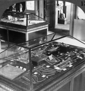 The magnificent jewellery of Queen Ahhotep (c1560BC-1530BC), Cairo Museum, Egypt, 1905.Artist: Underwood & Underwood