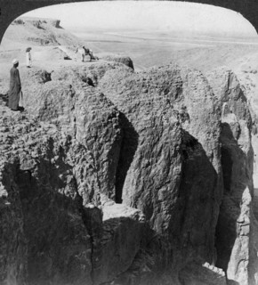 'Looking down the Nile from the western cilffs of Thebes, Egypt', 1905.Artist: Underwood & Underwood