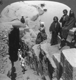 'The Nilometer (measurer of inundations) at the first cataract, Egypt', 1905.Artist: Underwood & Underwood
