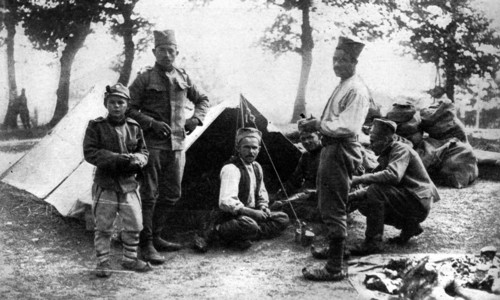 Serbian soldiers camping, First World War, 1914. Artist: Unknown
