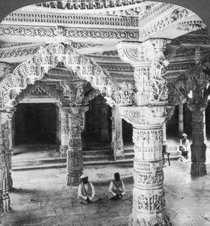 Interior of the Temple of Vimala Sah, Mount Abu, India, 1903.Artist: Underwood & Underwood