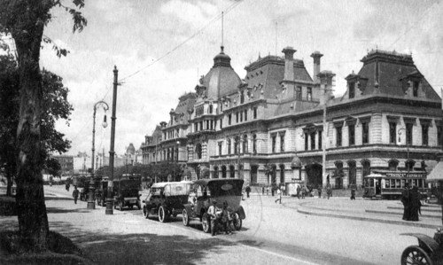 Estacion Constitucion, Buenos Aires, Argentina, c1920s. Artist: Unknown