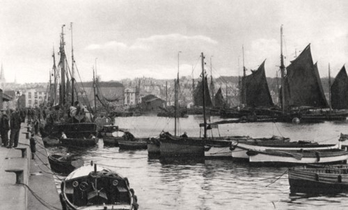 The Barbican, Plymouth, Devon, early 20th century.Artist: Photochrom Co Ltd of London