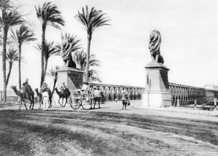 The Kasr-El-Nile Bridge, Cairo, Egypt, c1920s. Artist: Unknown
