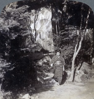 Splashing waters of a waterfall at Yumoto, Japan, 1904.Artist: Underwood & Underwood