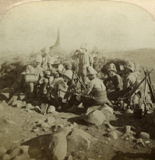 Gordon Highland signallers on Signal Hill, Euslin, South Africa, Boer War, 1899-1902.Artist: Underwood & Underwood