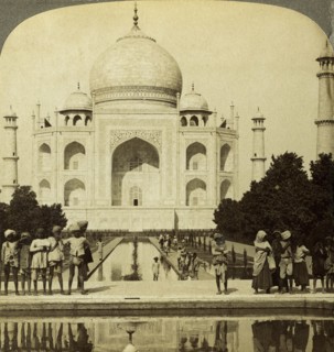Taj Mahal, Agra, Uttar Pradesh, India.Artist: Underwood & Underwood