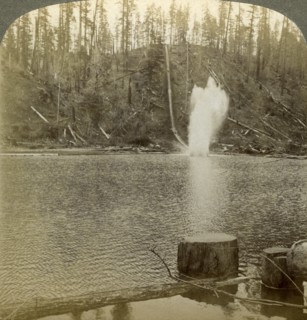 Log flume, Oregon, USA.Artist: Underwood & Underwood