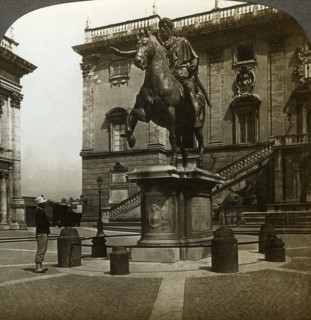 Statue of the Emperor Marcus Aurelius, Rome, Italy.Artist: Underwood & Underwood