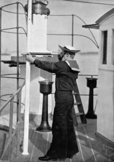 A look-out on the bridge of a British warship, 1896.Artist: Gregory & Co