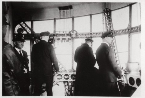 Pilot's compartment, Zeppelin LZ 127 'Graf Zeppelin', 1933. Artist: Unknown