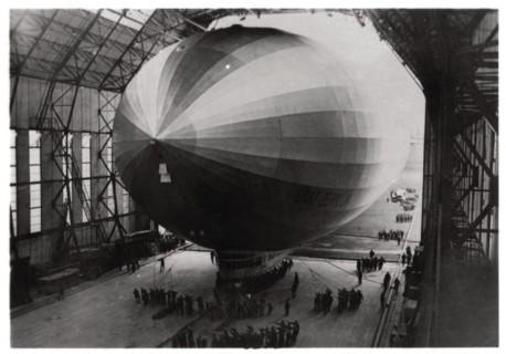 Zeppelin LZ 127 'Graf Zeppelin' entering its hangar, 1933. Artist: Unknown