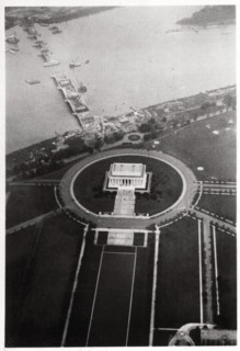 Aerial view of the Lincoln Memorial, Washington DC, USA, from a Zeppelin, 1928 (1933). Artist: Unknown