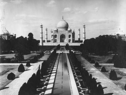 Taj Mahal, Agra, Uttar Pradesh, India, late 19th or early 20th century. Artist: Unknown
