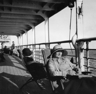 Passengers on a Cunard Line cruise to the West Indies, January-March 1931. Artist: Unknown