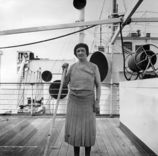 Playing shuffleboard on a Cunard Line cruise to the West Indies, January-March 1931. Artist: Unknown