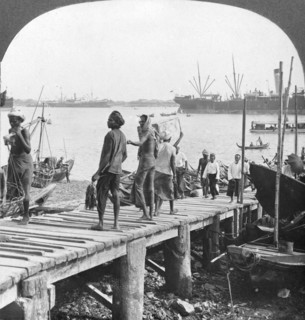 Landing stage on the Irawaddy River, Rangoon, Burma, 1908. Artist: Stereo Travel Co