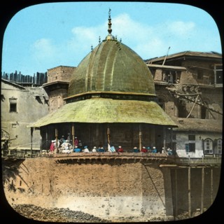 Mosque with a golden roof, India, late 19th or early 20th century. Artist: Unknown