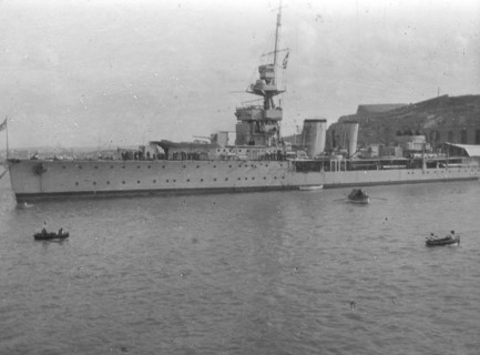 HMS 'Cardiff', British C-class light cruiser, Malta, c1920s(?). Artist: Unknown