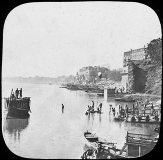 Bathing ghat at Benares, India, late 19th or early 20th century. Artist: Unknown