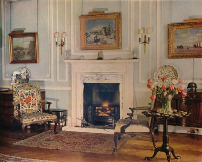Room at the house of Mrs Chester Beatty, 1932. Artist: Unknown.