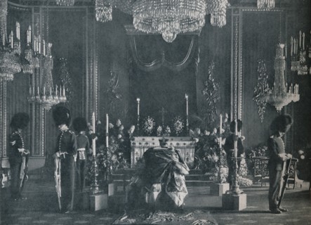 The private lying in state of King Edward VII, 1910 (1911). Creator: WS Stuart.