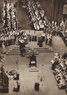 'The Duke of Kent pays homage to the newly crowned King George VI', 1937. Artist: Unknown.