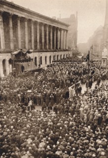 'In Birmingham: King Edward VIII. proclaimed in the second largest city in England', 1936. Artist: Unknown.