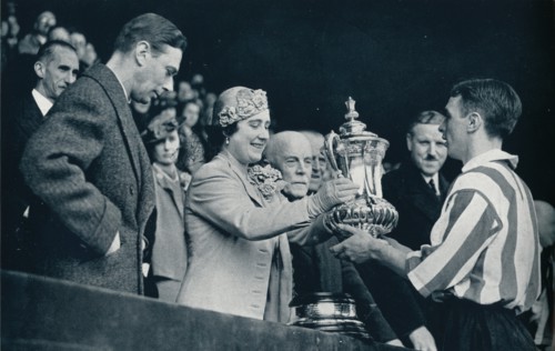 'The Queen Presents The Cup', 1937. Creator: Unknown.