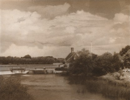 'Goring Lock', c1927, (1927). Artist: Reginald Belfield.