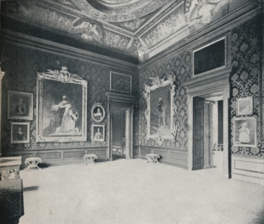 'Queen Caroline's Drawing-Room, at Kensington Palace', c1899, (1901). Artist: Eyre & Spottiswoode.