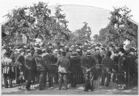 An al fresco lecture, Hyde Park, London, c1900 (1901). Artist: Unknown.
