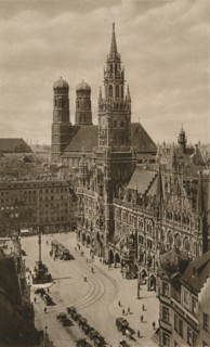 'Munchen. Marienplatz - Town - Hall - Frauen Church', 1931. Artist: Kurt Hielscher.