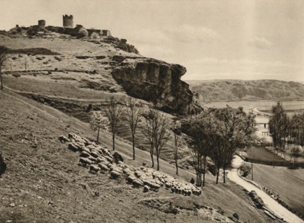 'Kallmunz Castle near Regensburg', 1931. Artist: Kurt Hielscher.