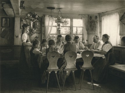 'Mittagsmahl im Schwarzwaldbauernhaus - Lunch in a Black Forest farm-house', 1931. Artist: Kurt Hielscher.