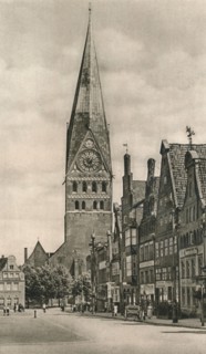 'Luneburg Am Sand, 1931. Artist: Kurt Hielscher.