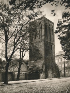'Prenzlau - Schwedt Gate Tower', 1931. Artist: Kurt Hielscher.
