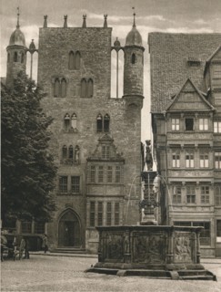 'Hildesheim - Templerhaus', 1931. Artist: Kurt Hielscher.