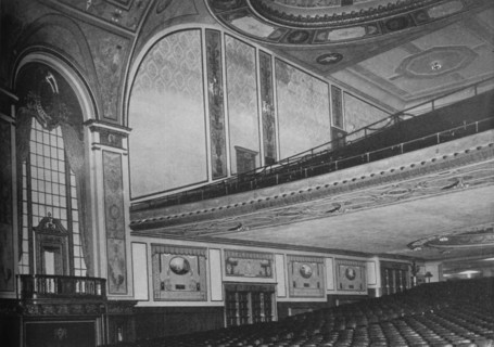 At the line of the balcony, the Allen Theatre, Cleveland, Ohio, 1925. Artist: Unknown.