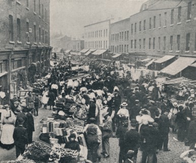 'Petticoat Lane - The Sunday Morning Market in Full Swing', 1901. Artist: Unknown.