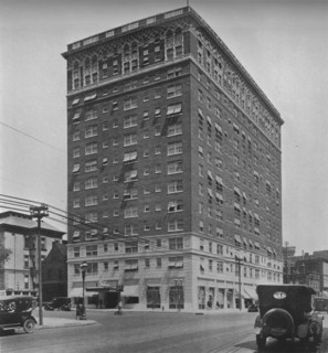 General exterior view, the Melbourne Hotel, St Louis, Missouri, 1924.  Artist: Unknown.