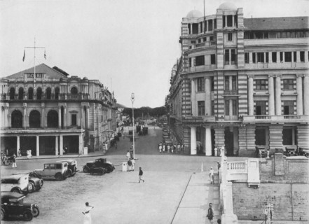 'The Grand Oriental Hotel and P. & O. Building, Ceylon', c1890, (1910). Artist: Alfred William Amandus Plate.
