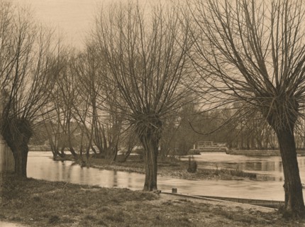 'Pangbourne Weir', 1902. Artist: Unknown.