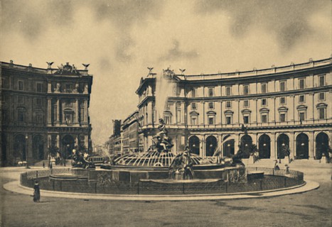'Roma - Esedra Square and the Naiades Fountain', 1910. Artist: Unknown.