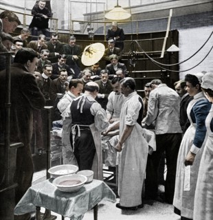 An operation at Charing Cross Hospital, London, 1901 (1903). Artist: Time Life Pictures.